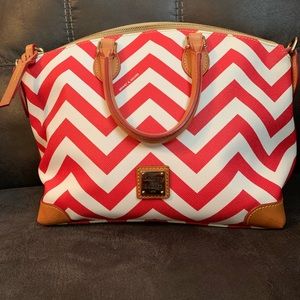 Dooney & bourke purse